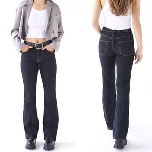 Urban Outfitters BDG 90s Mid Rise Boot Cut Jeans in Washed Black NWT